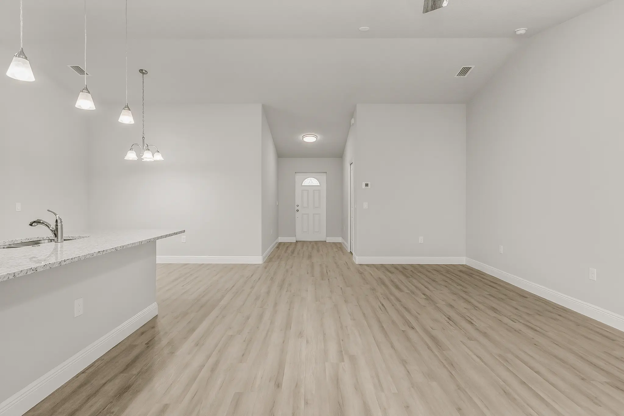 Savoy - Interior Photo 27