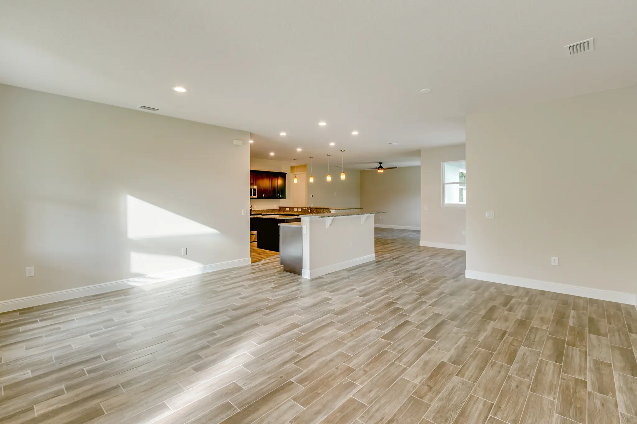 Michelle - Interior Photo 4