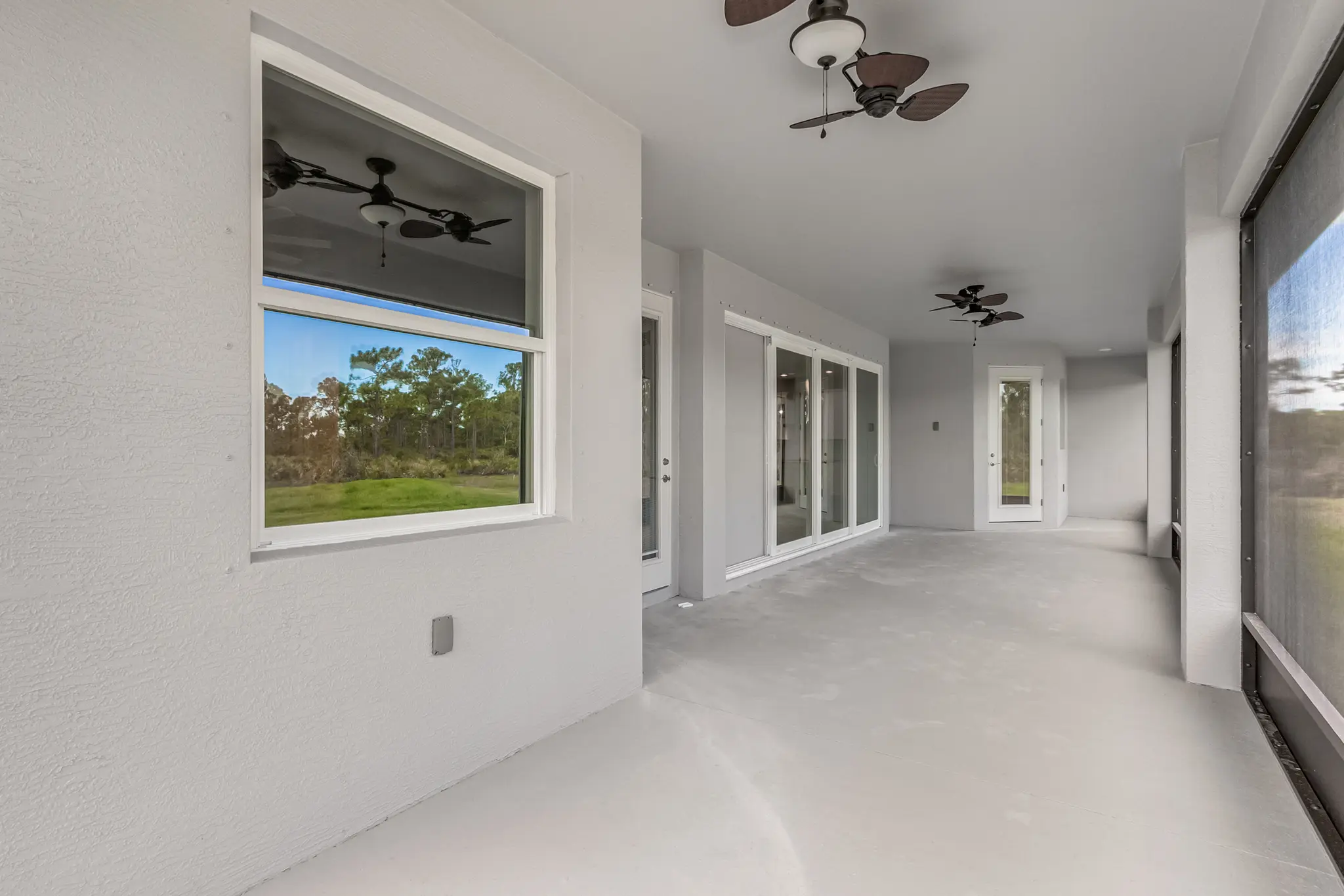 Barrington - Interior Photo 4