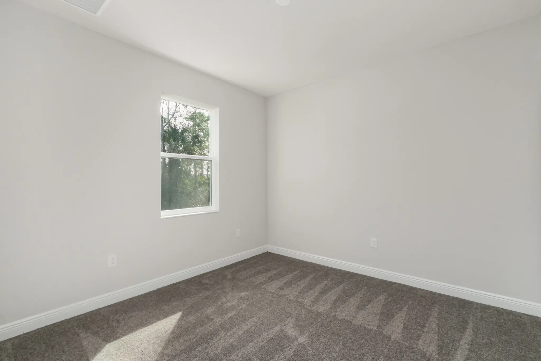 Willow - Interior Photo 15