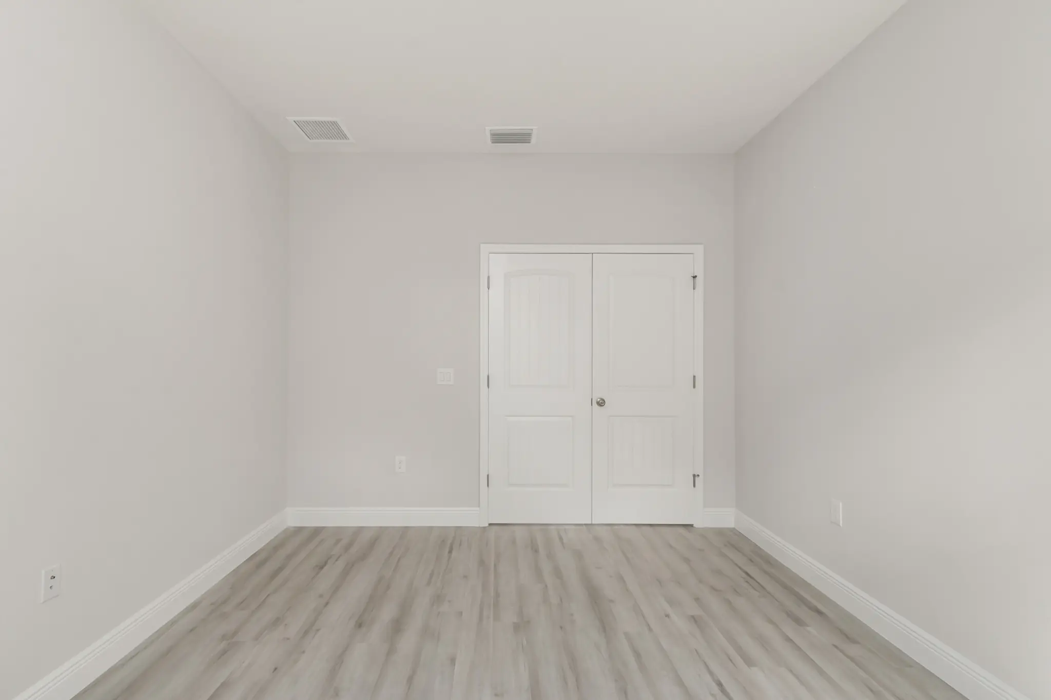 Willow - Interior Photo 12