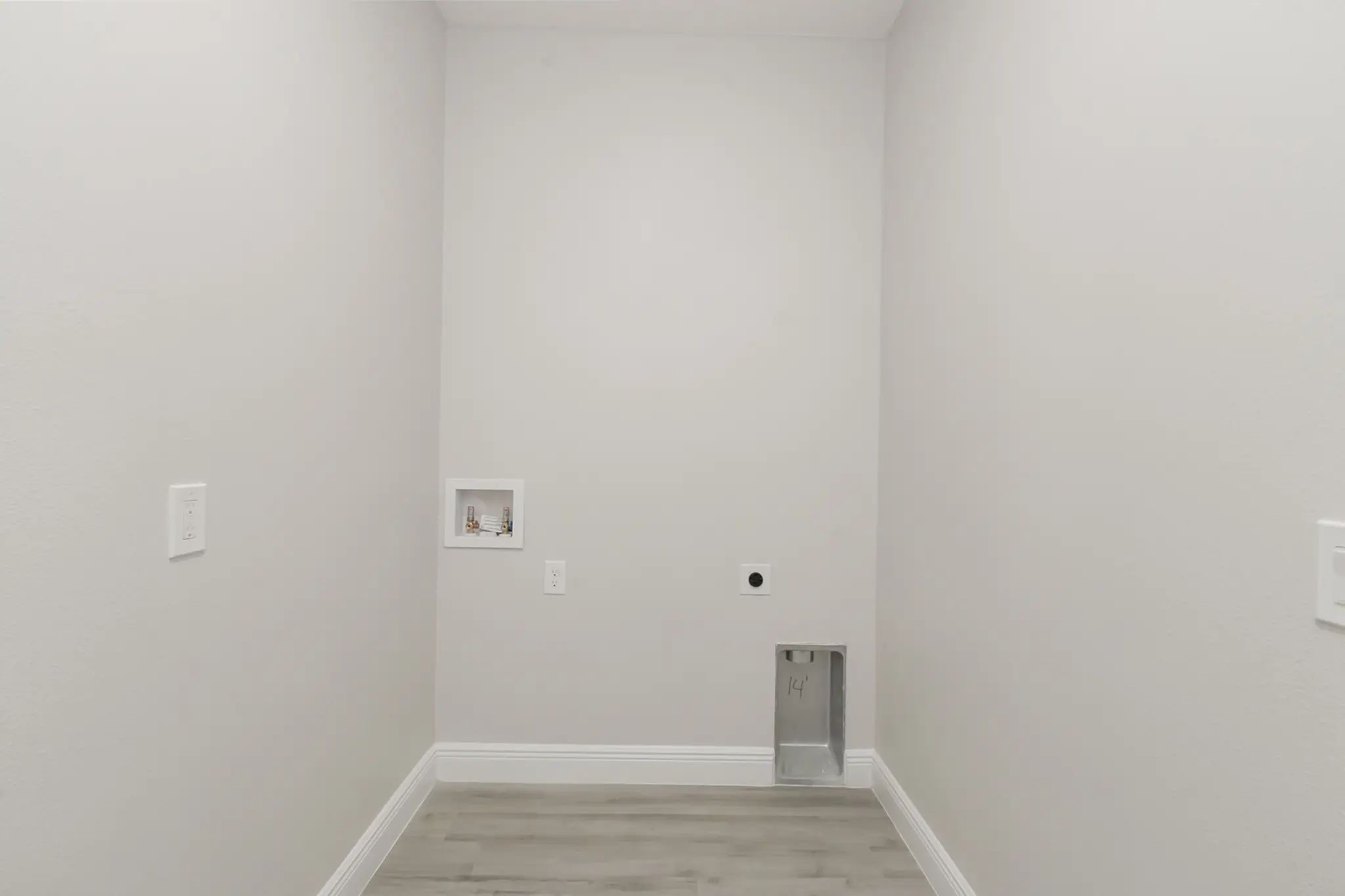 Willow - Interior Photo 5