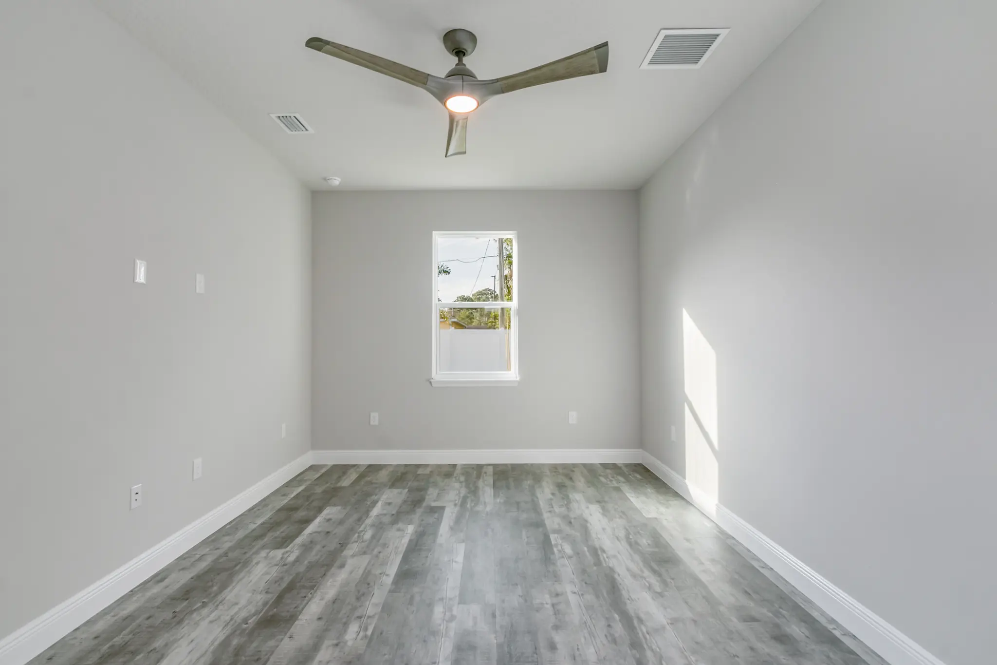 Gracie XL - Interior Photo 2