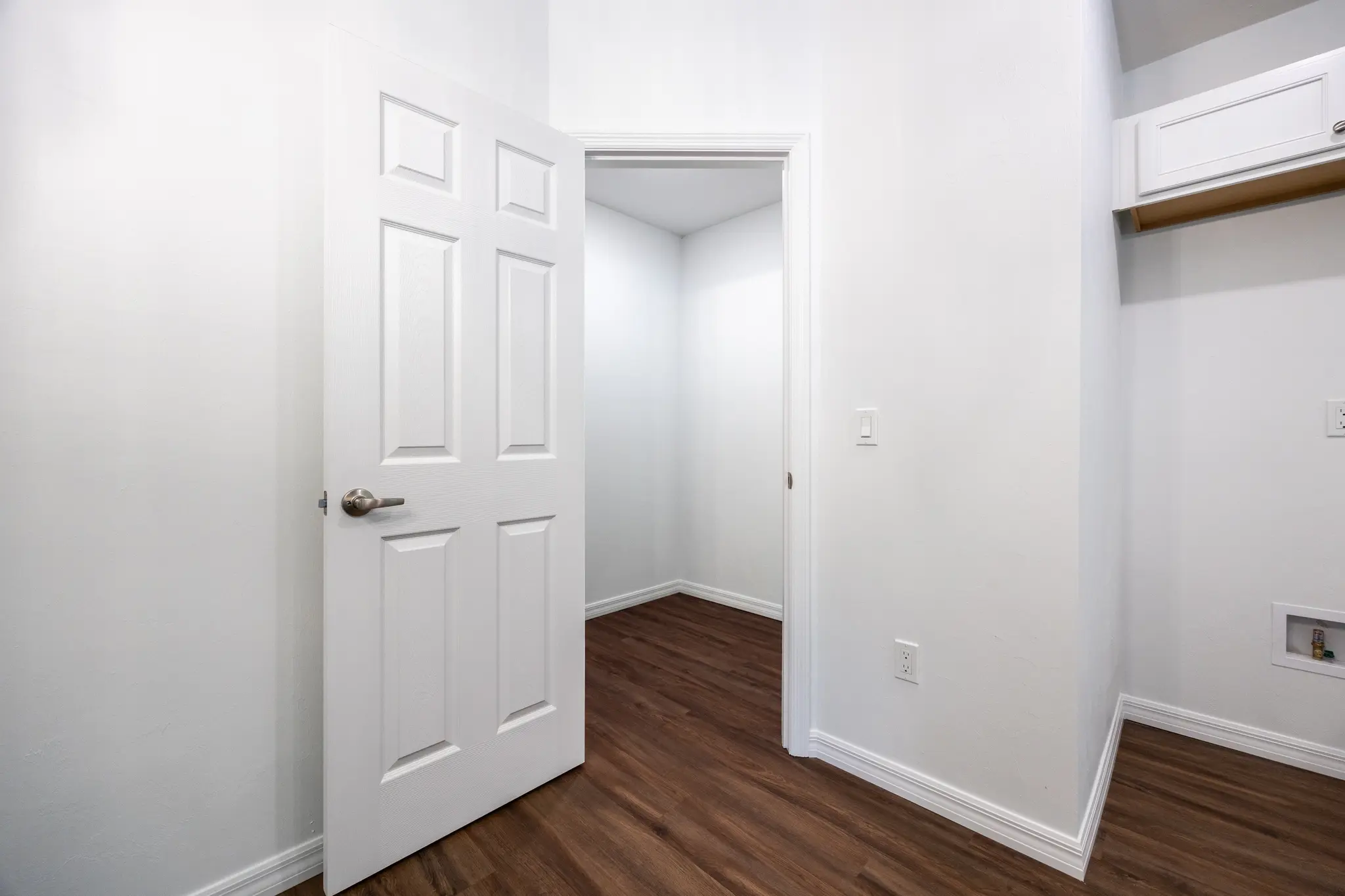 Aspen - Interior Photo 9