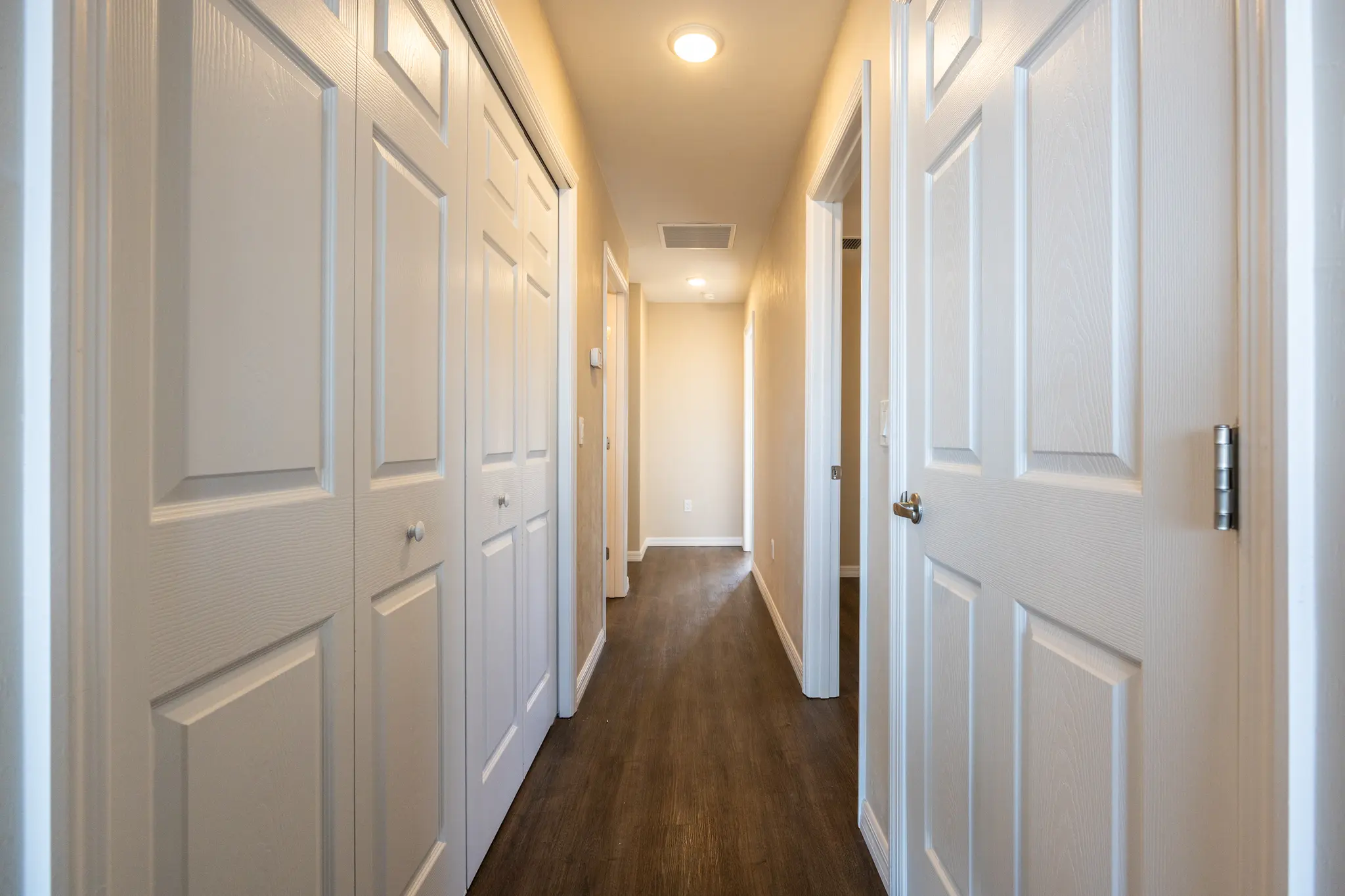 Tyndale - Interior Photo 10