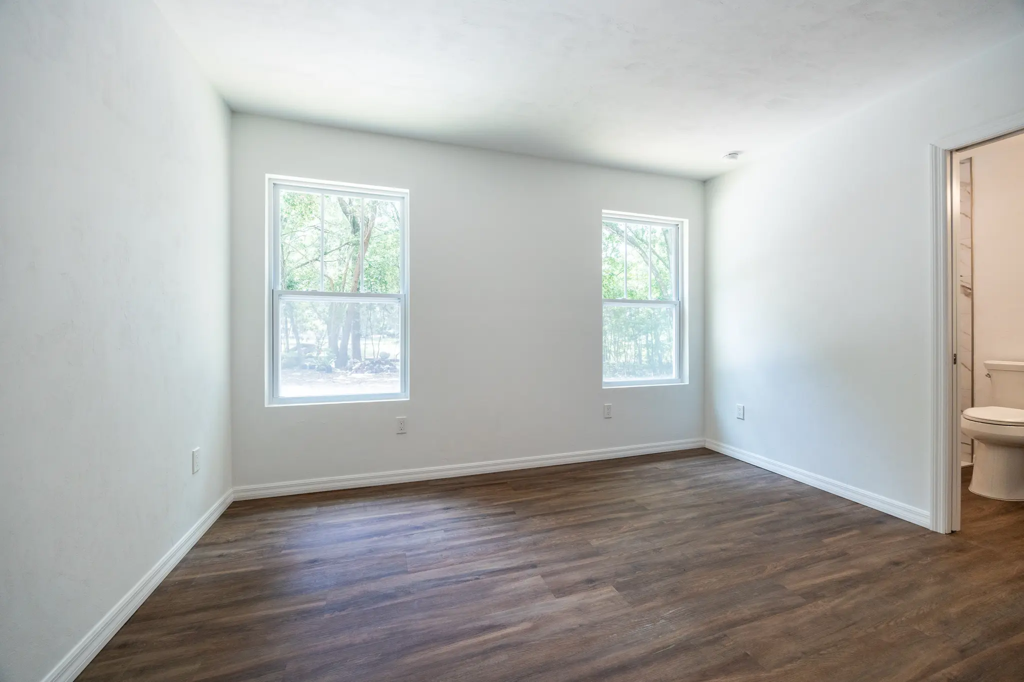 Aspen - Interior Photo 6