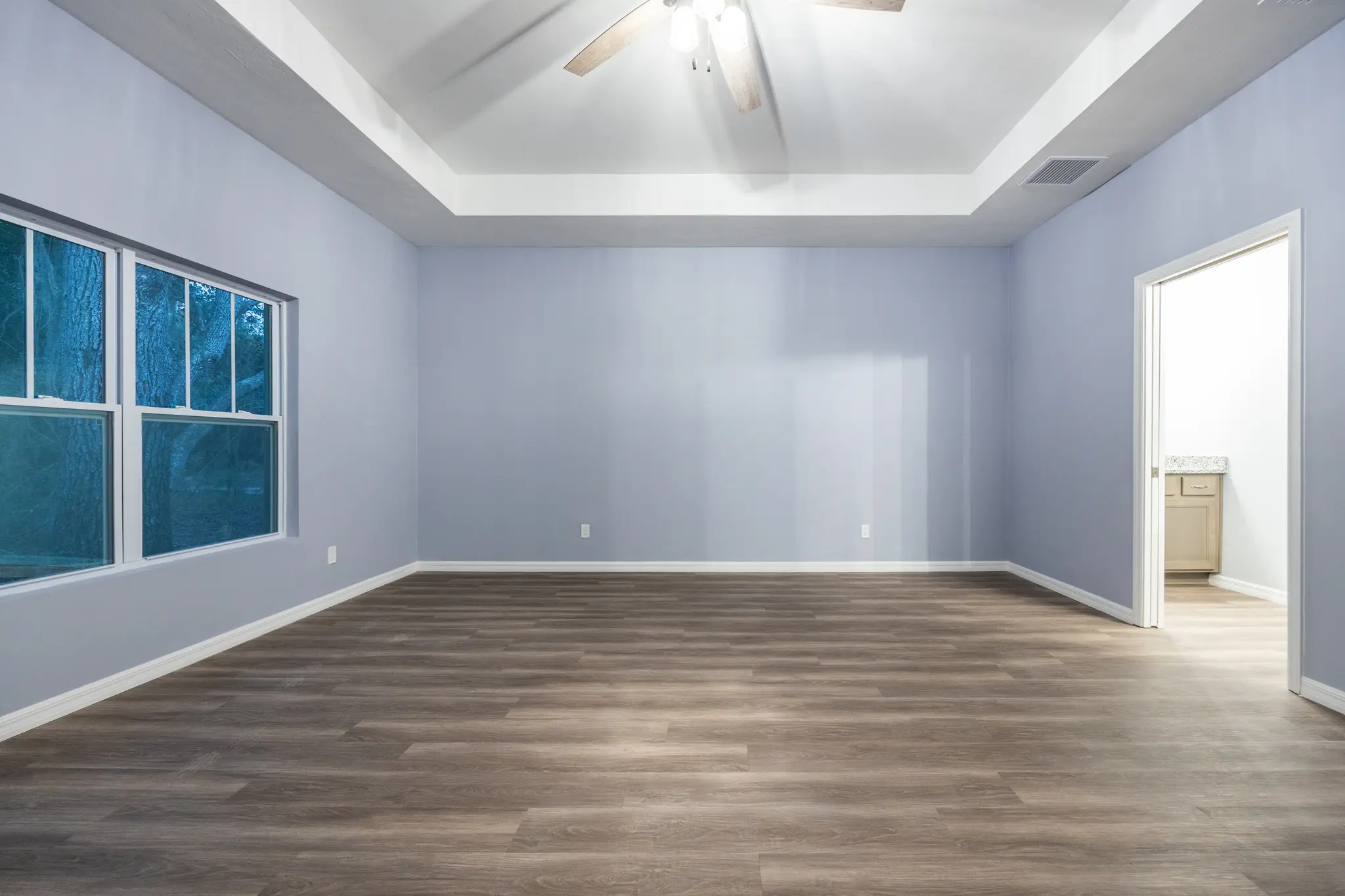 Brunswick - Interior Photo 8