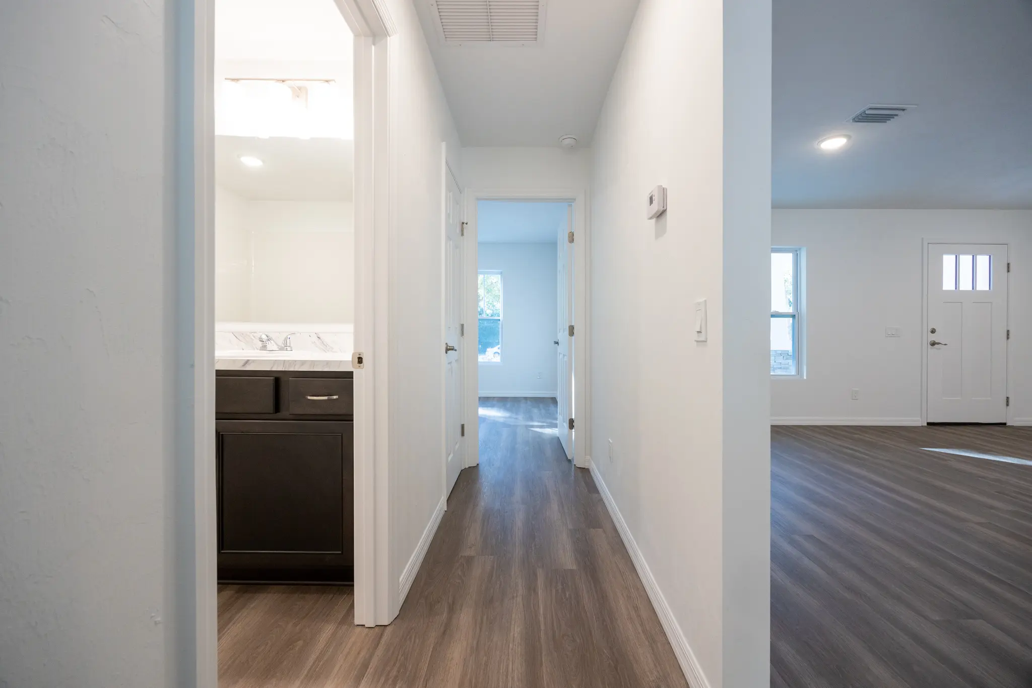Litchfield - Interior Photo 9