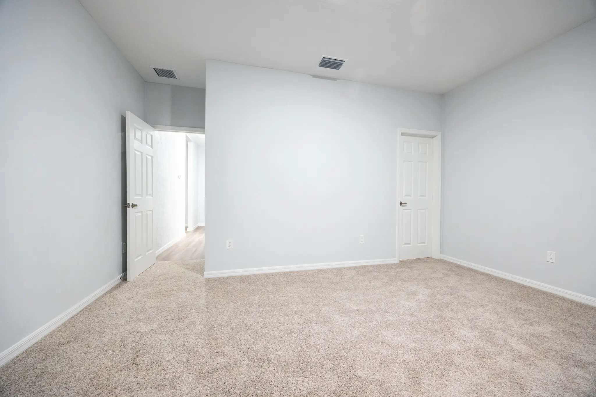 Inglewood - Interior Photo 15