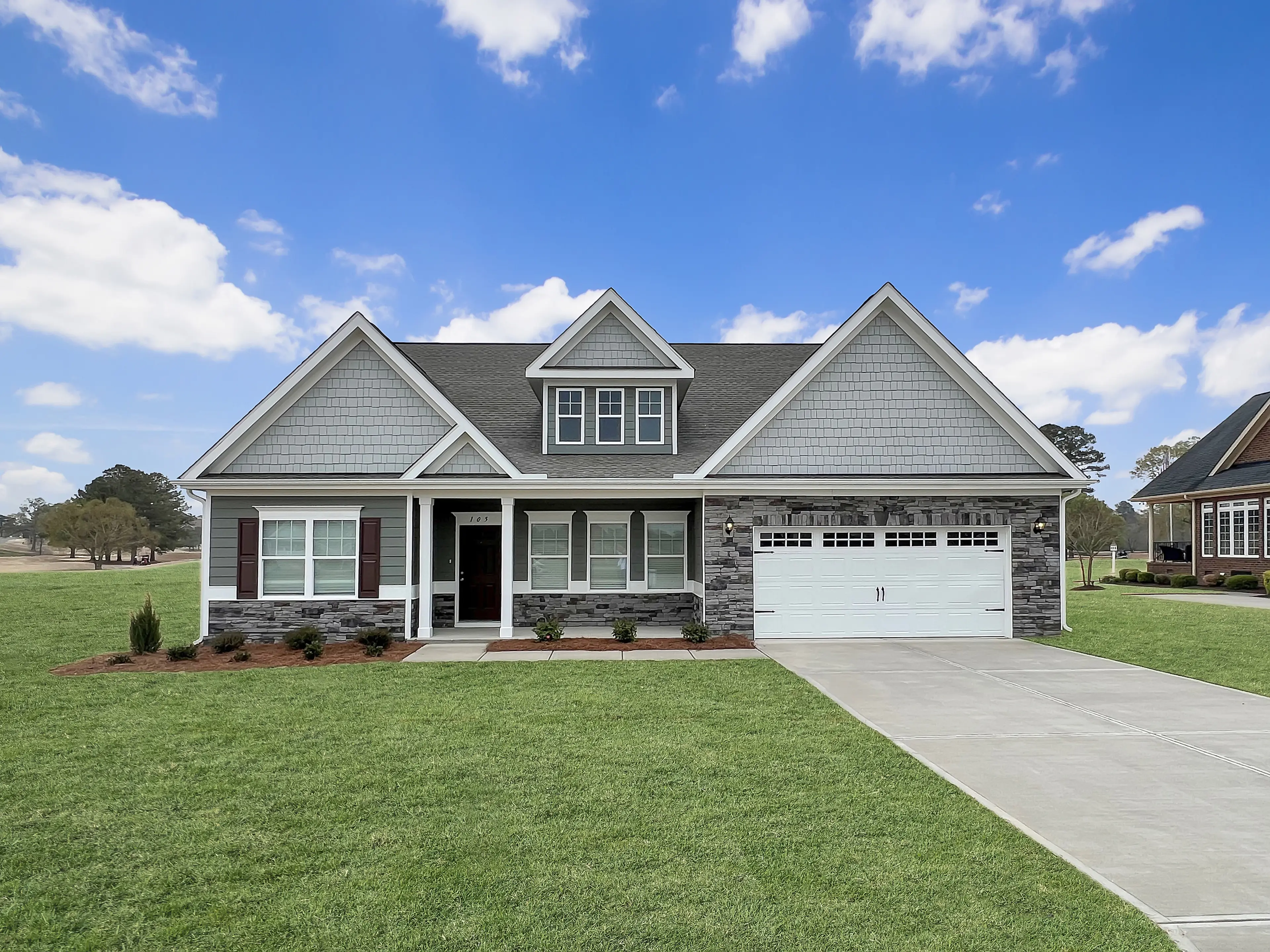 Slide - The Kingswood E