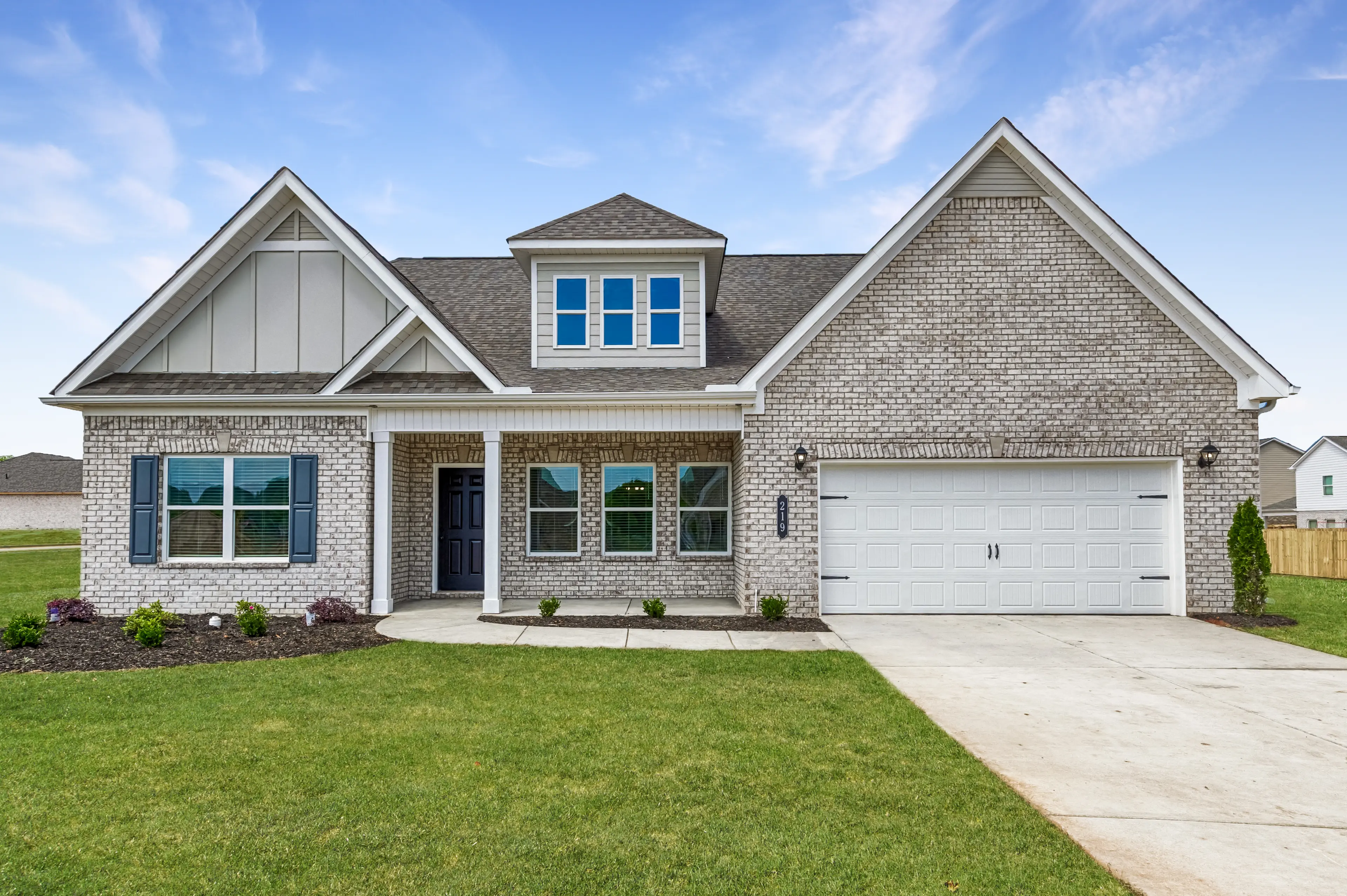 Slide - The Kingswood I