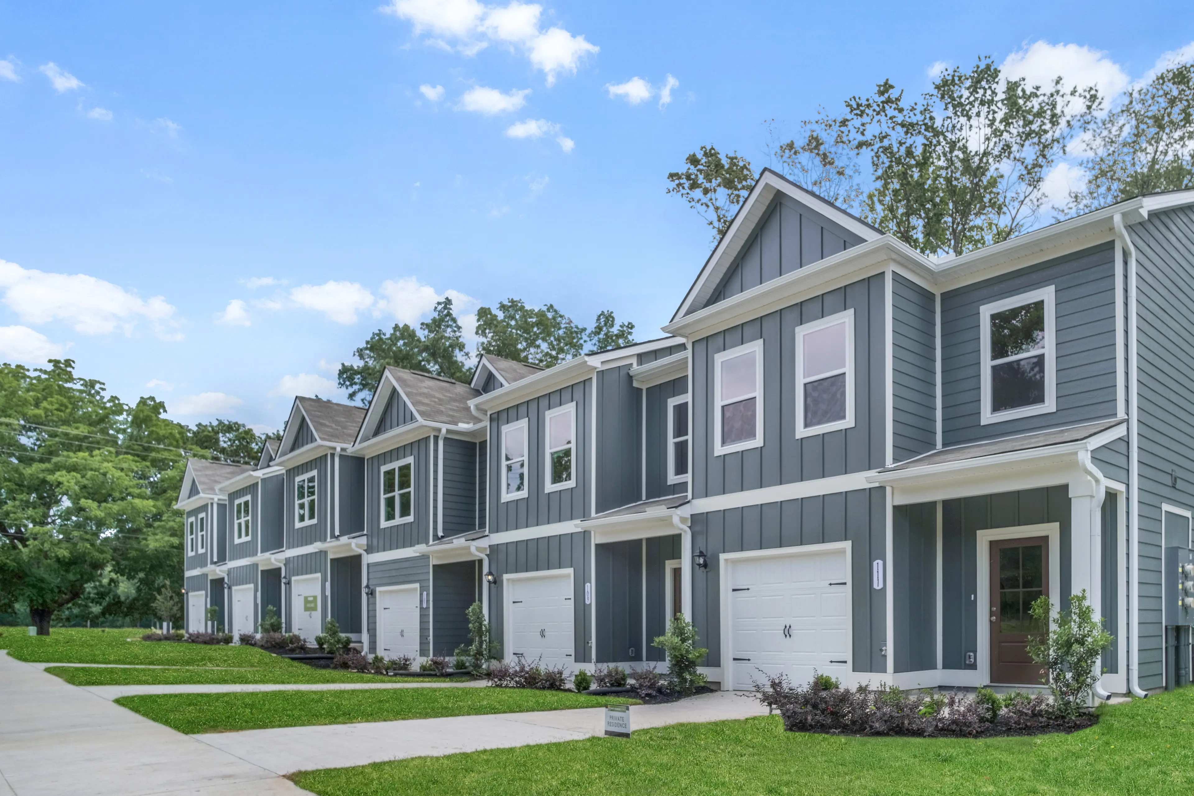 Slide - The Pinehurst and Sonoma Streetscape