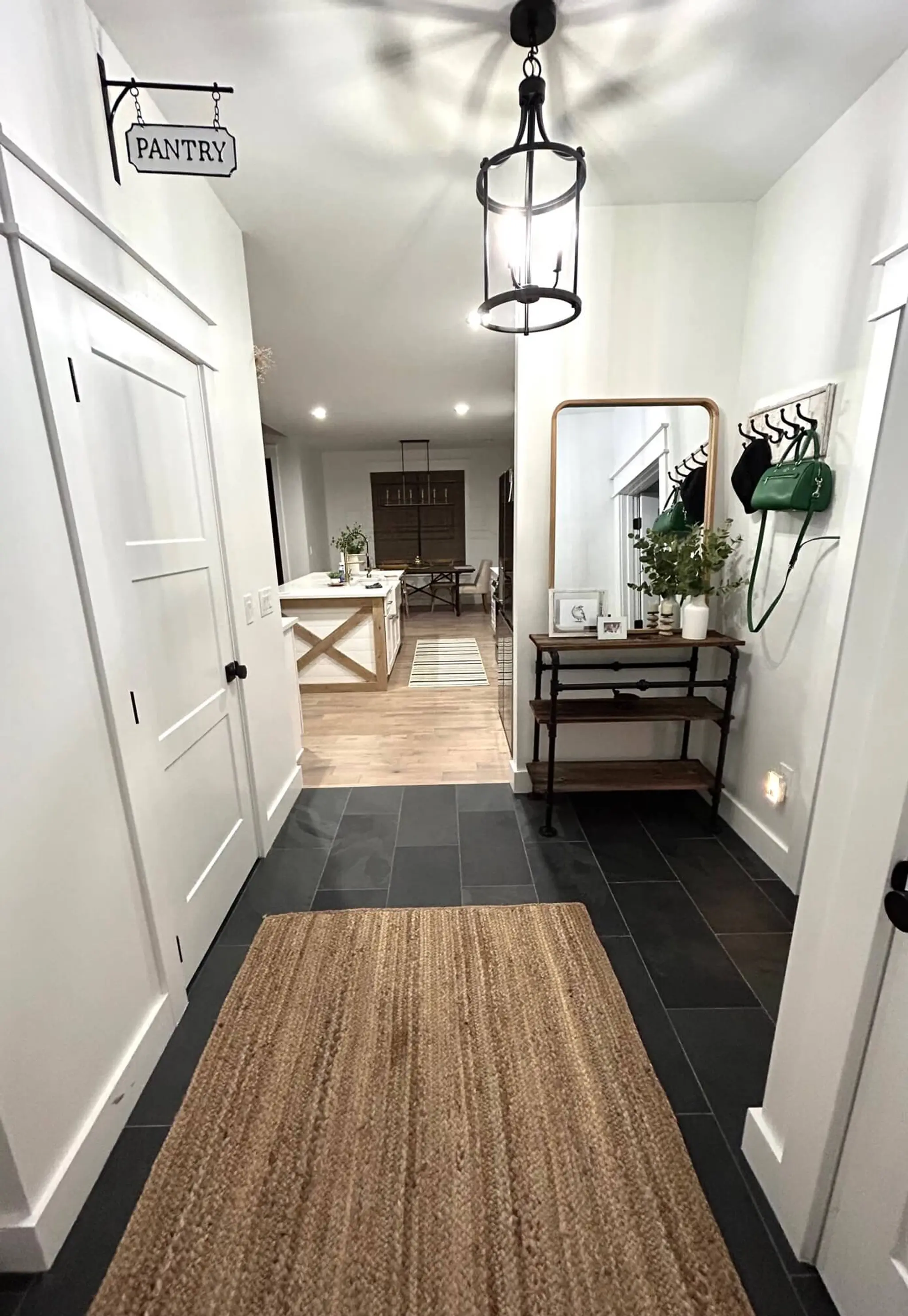 Parkdale - Interior Photo 4