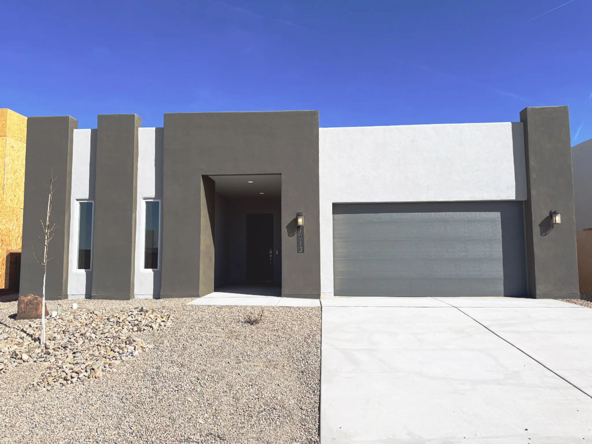 Thumbnail - 1013 Aleen